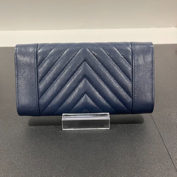Chanel Sheepskin Chevron Quilted Mademoiselle Flap Wallet Navy (144712) - Picture 2 of 15